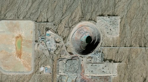 GeoEye_GeoEye1_50cm_8bit_RGB_DRA_Mining_2009FEB14_8bits_sub